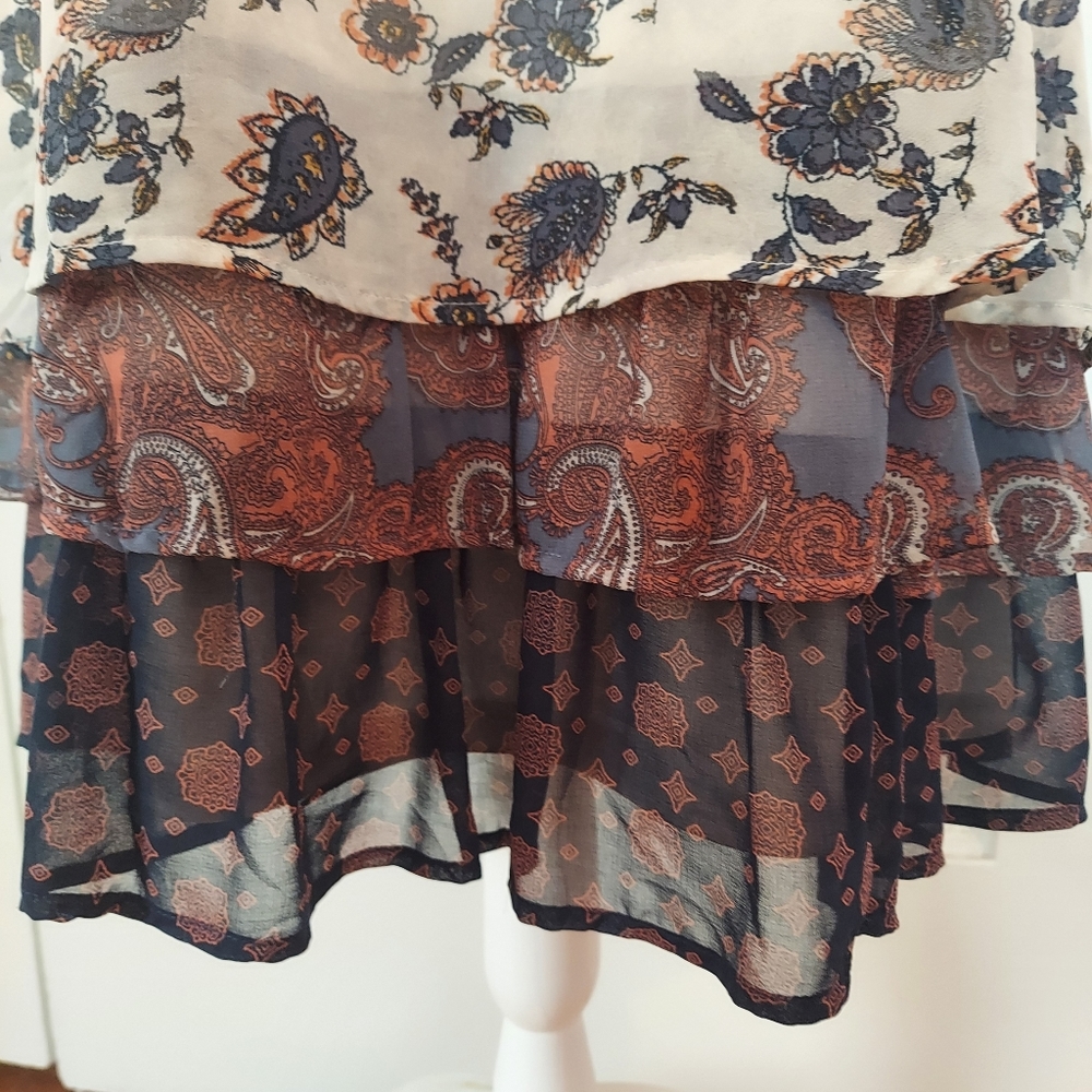 XHILARATION SLEEVELESS TOP. - Picture 4 of 5
